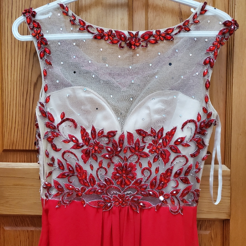 Hot Prom Dress - Picture 3 of 3